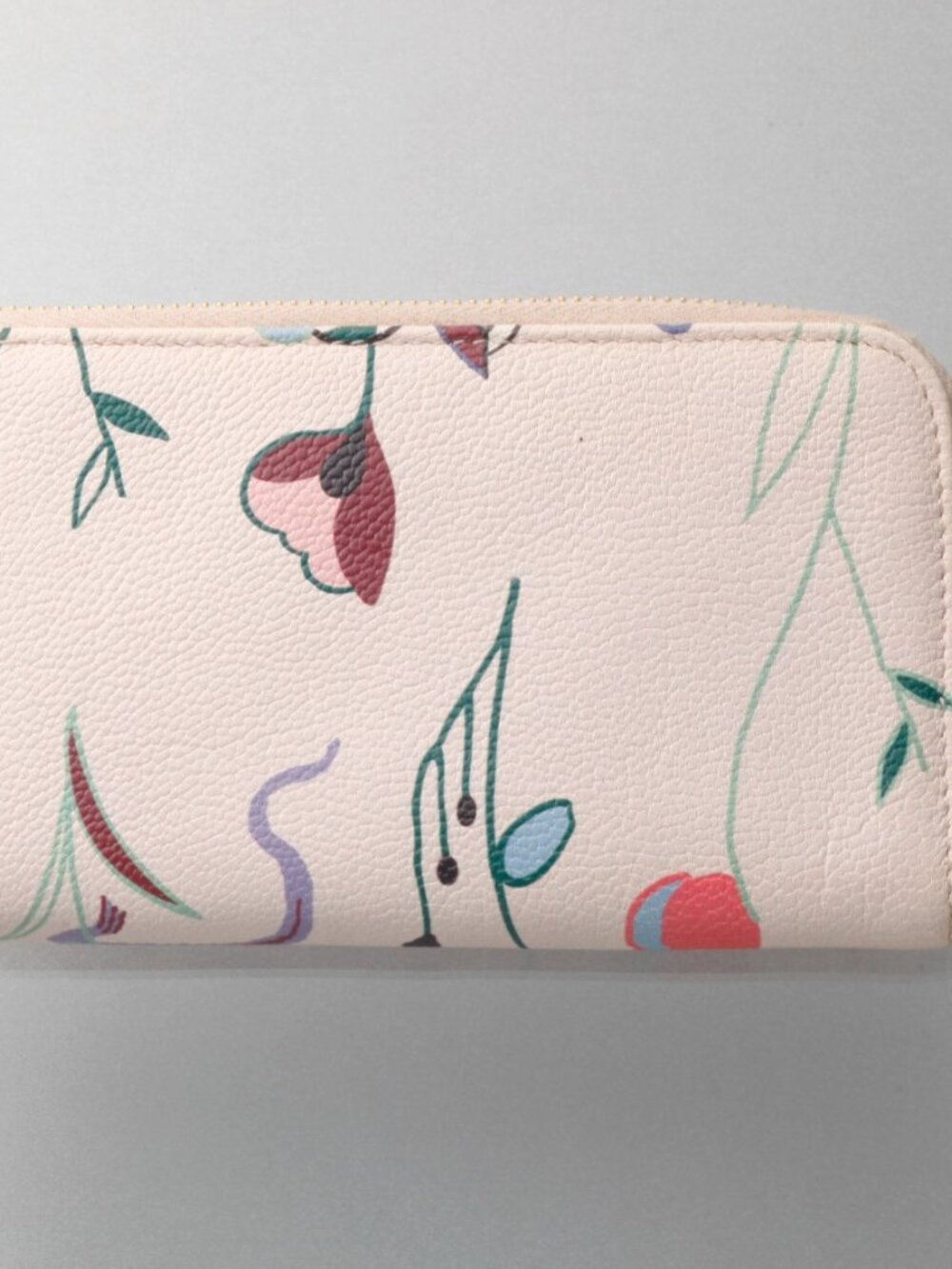 Miu Miu Light Pink Floral Wallet - Picture 2 of 7
